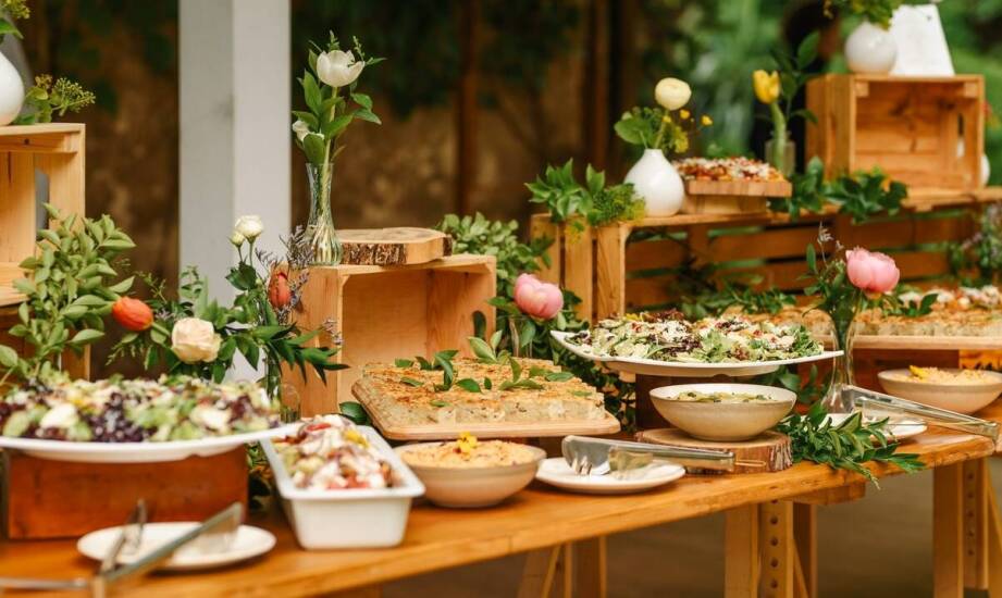 Jakie niespodzianki czekają na uczestników urodzin w naszej restauracji?