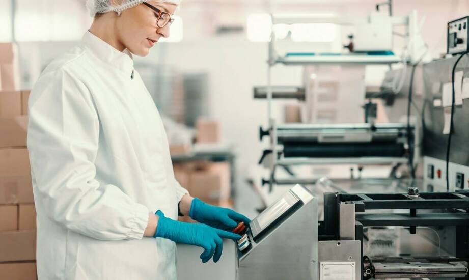 Jak audytor HACCP wspiera firmy w adaptacji do zmieniających się przepisów?