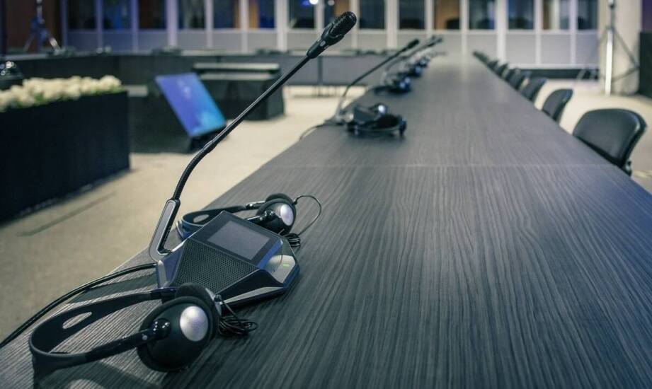 Jakie są wyzwania w tłumaczeniach konferencyjnych?