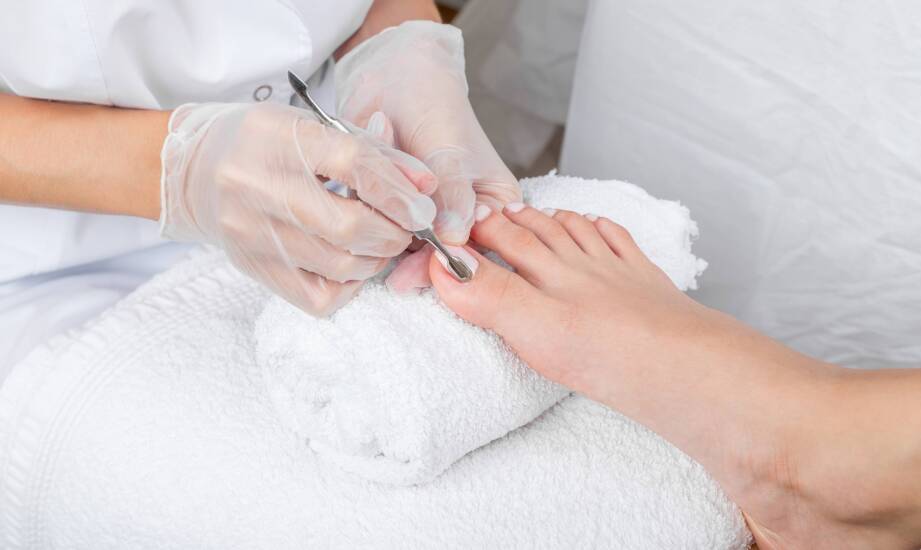 Pedicure jako element codziennej pielęgnacji stóp - dlaczego warto?