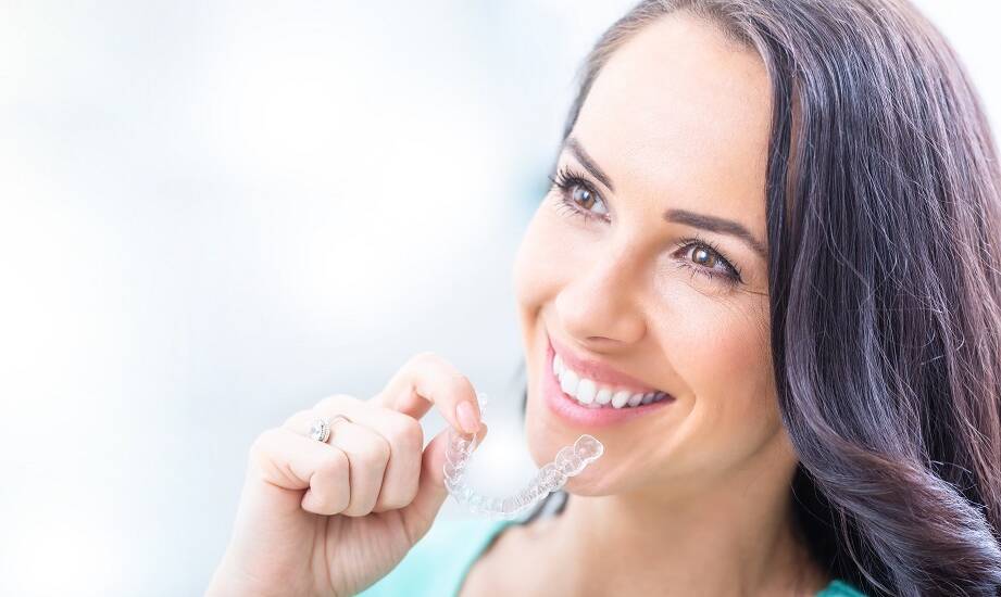 Jakie nowoczesne techniki ortodontyczne oferuje dentysta na Ursynowie?