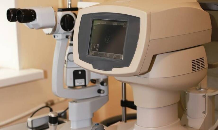 Jakie efekty można uzyskać dzięki laserowi nanosekundowemu w okulistyce?