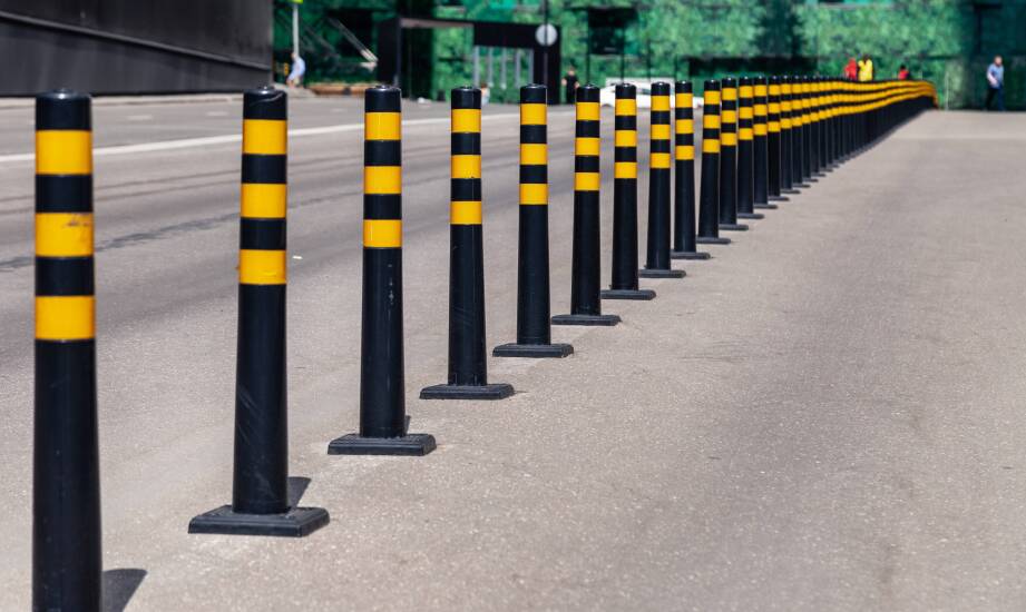 Estetyka słupków parkingowych: malowanie proszkowe jako kluczowy element