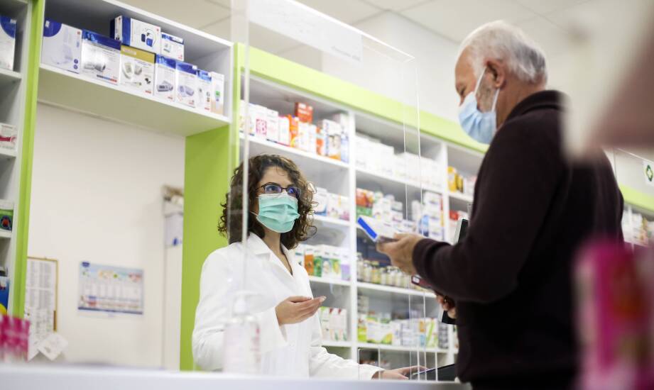 Zastosowanie okien podawczych w instalacjach procesowych farmacji