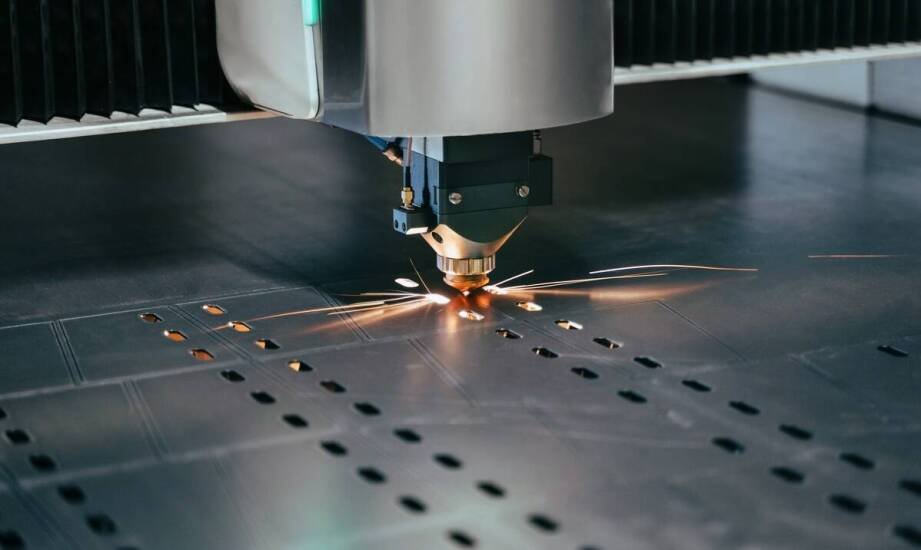 Wycinanie laserowe a personalizacja projektów – nowe możliwości dla firm