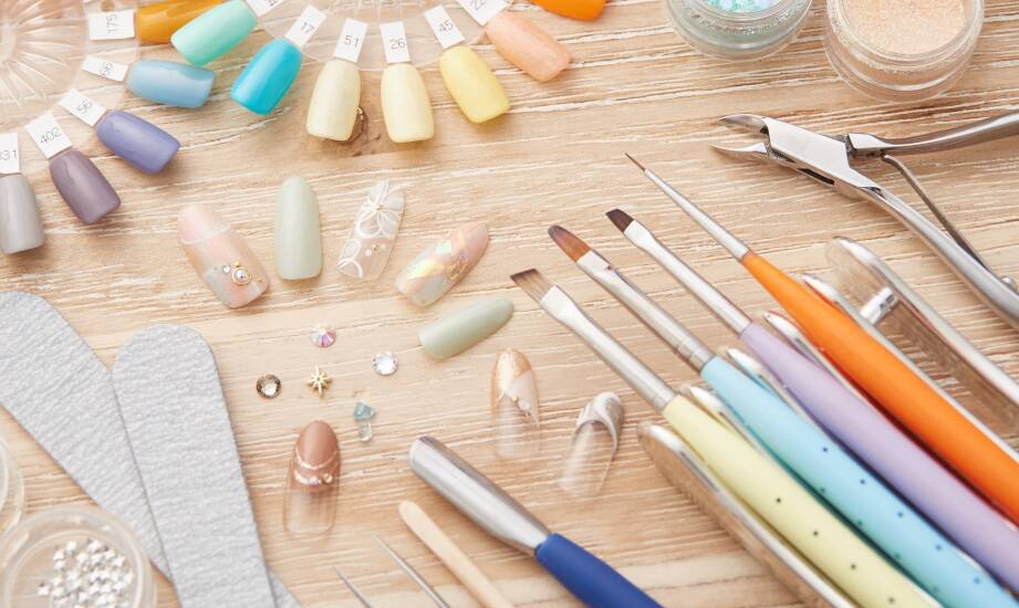 Patyczki do paznokci jako element poprawiający bezpieczeństwo zabiegów manicure