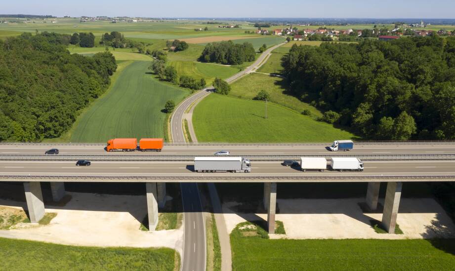 Jakie są najczęstsze wyzwania w międzynarodowym transporcie do Danii i jak je pokonujemy?