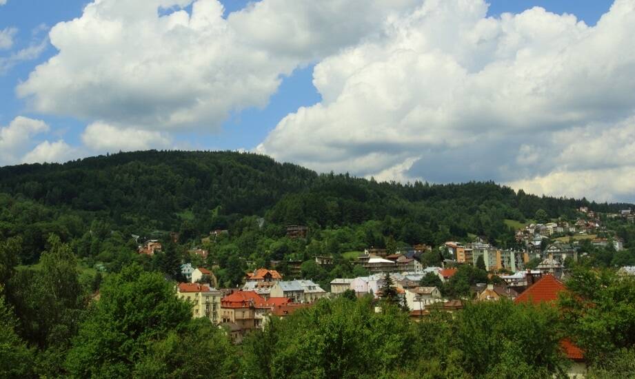 Wybierz apartament z tarasem w Krynicy-Zdroju – ciesz się widokiem na góry