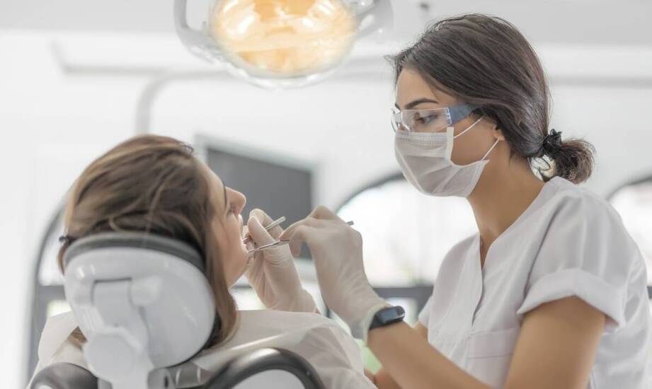 Korzyści z zastosowania implantów zębowych w przypadku braków w uzębieniu