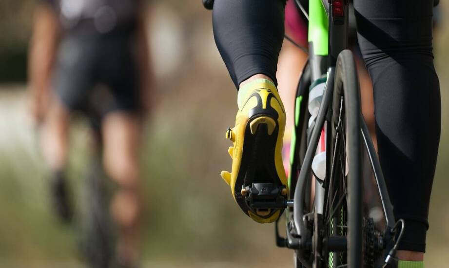 Rodzinne wycieczki rowerowe w otoczeniu przyrody – co warto wiedzieć?