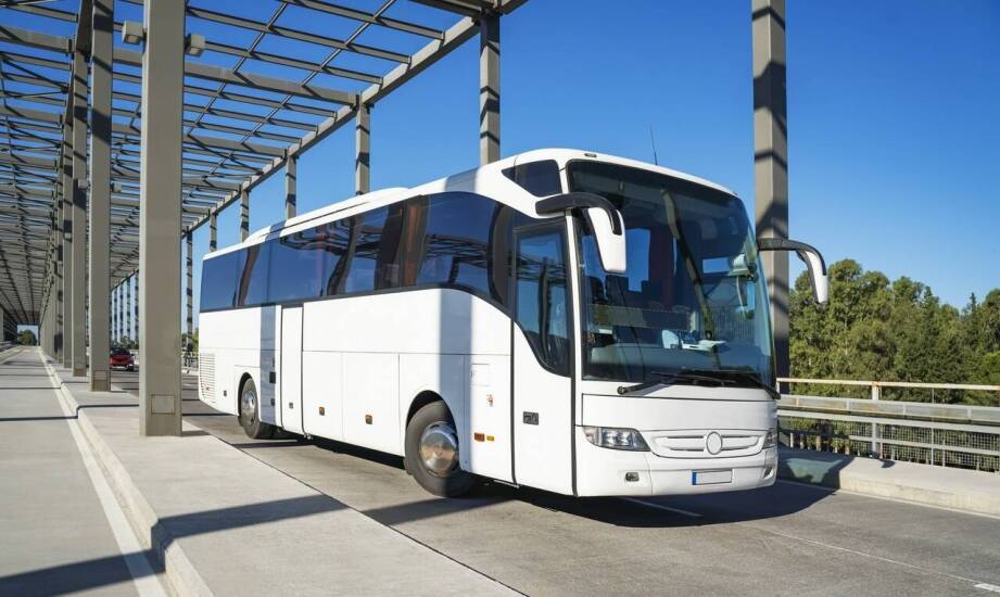 Zastosowanie autobusów 60-osobowych w przewozach eventowych