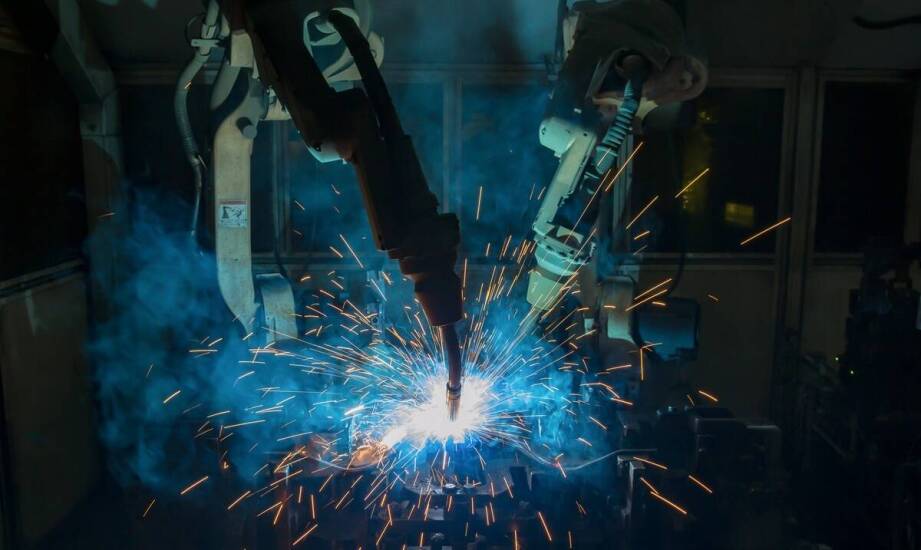 Rola spawaczy w procesie produkcji konstrukcji stalowych