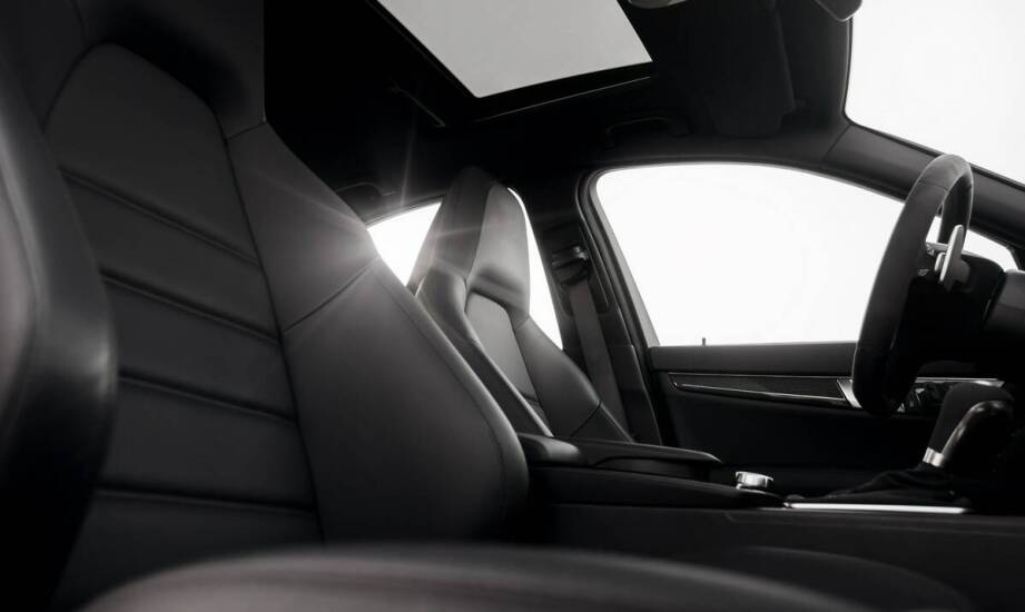 Podparcie lędźwiowe w siedzeniach motocyklowych – jak wpływa na komfort jazdy?