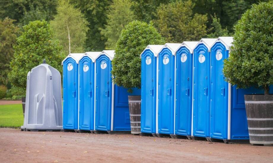 Porady dotyczące wynajmu toalet przenośnych na festiwale
