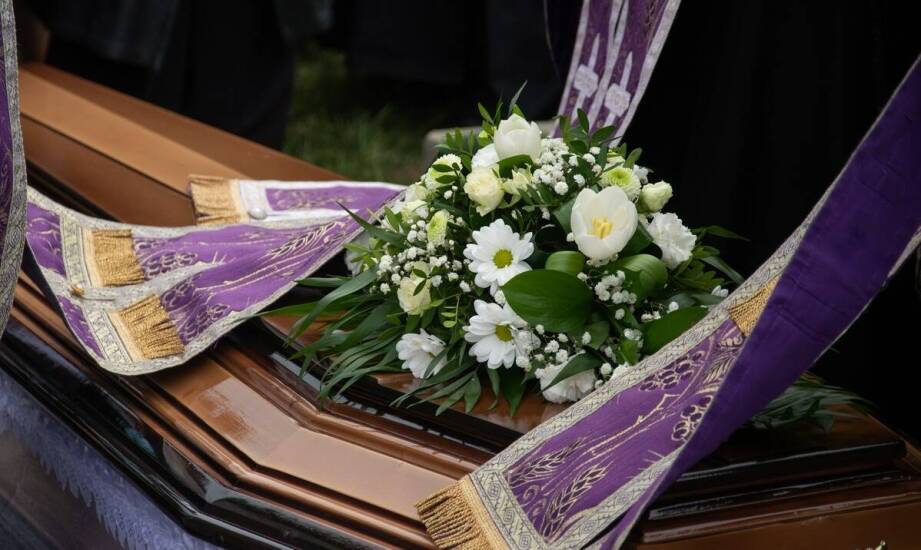 Zakład pogrzebowy a doradztwo w zakresie formalności urzędowych