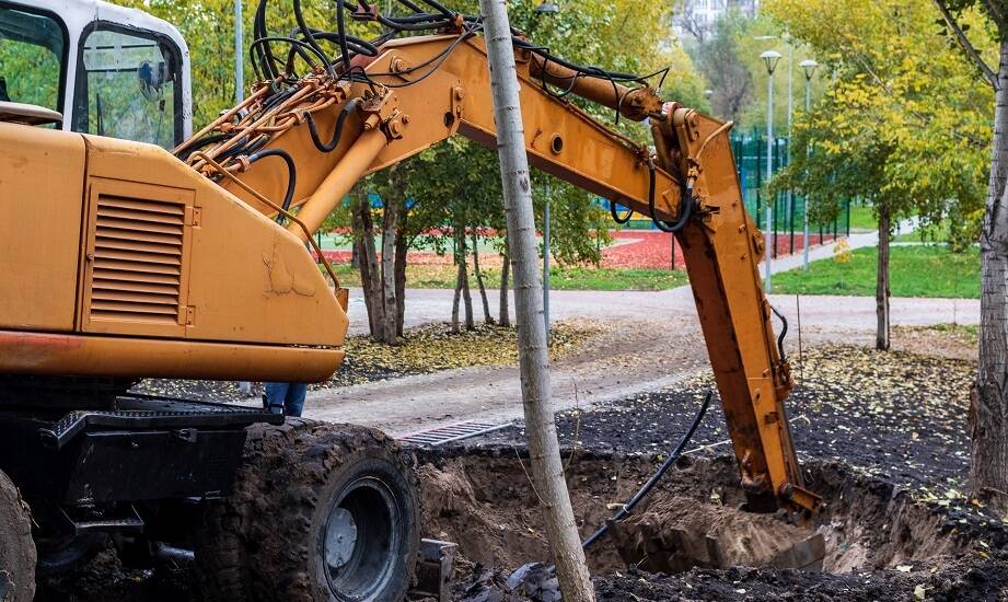 Korzyści z wyboru ładowarek elektrycznych w przemyśle budowlanym