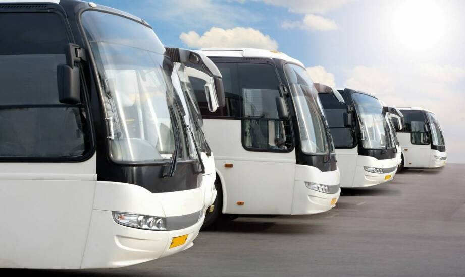 Wypożyczalnia busów - jakie opcje oferujemy dla małych i dużych grup?