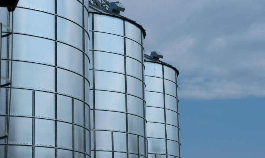 Optymalizacja transportu ziarna dzięki zastosowaniu silosów lejowych 150 ton