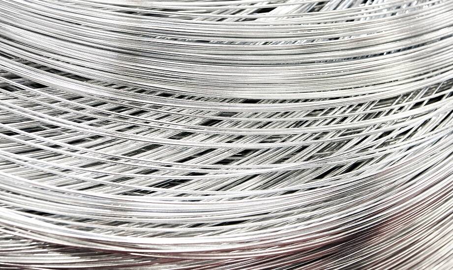 Jakie wyzwania stoją przed producentami drutu ocynkowanego?