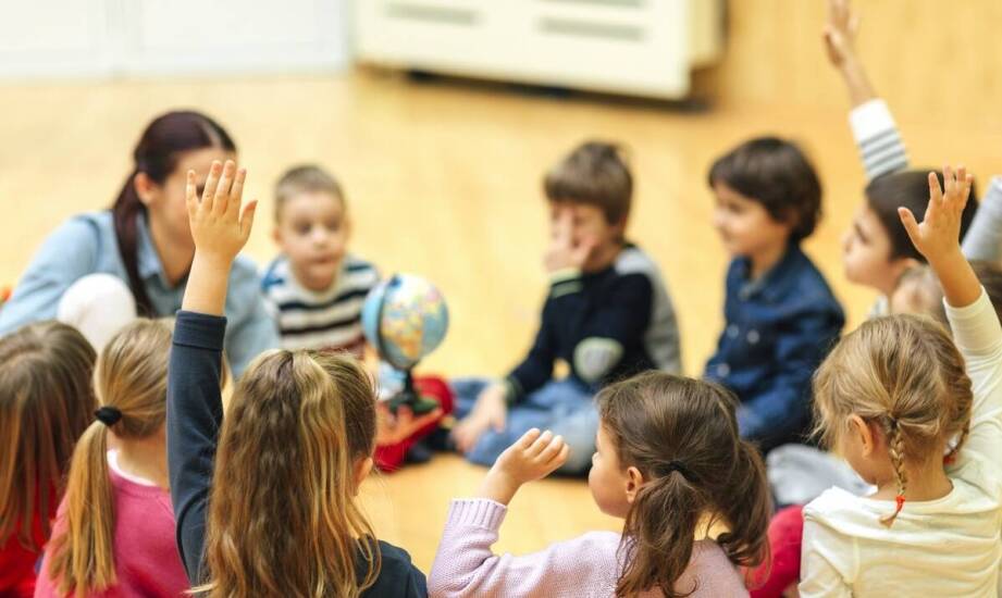 Atrakcje edukacyjne na farmie iluzji – co przyciąga młodych naukowców?