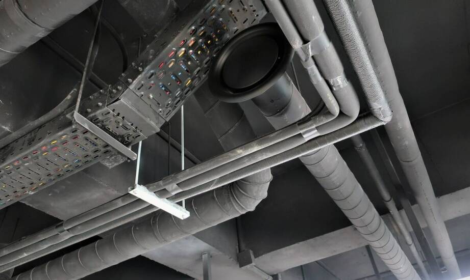 Jakie komponenty są niezbędne do instalacji systemu 100V?