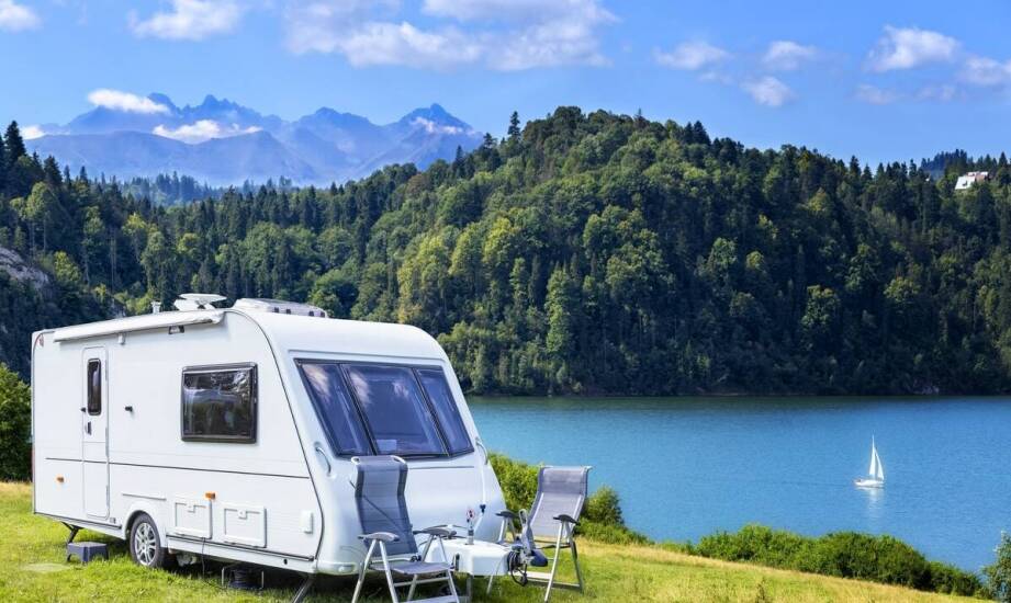 Korzyści z wynajmu przyczepy kempingowej w Pomorskiem