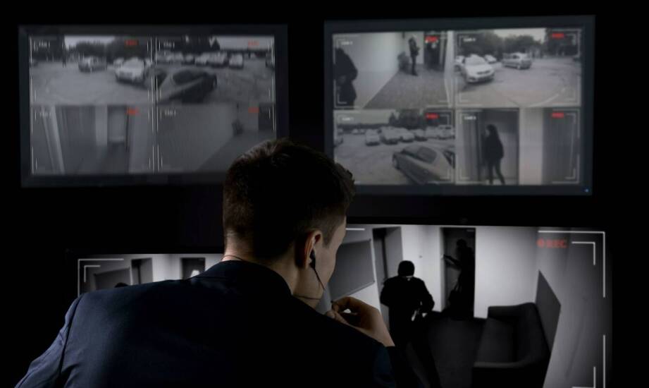 Bezpieczeństwo przechowywania w boksach magazynowych dzięki monitoringowi i ubezpieczeniu