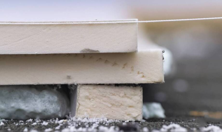 Jak dobrać materiały izolacyjne do specyficznych warunków klimatycznych?