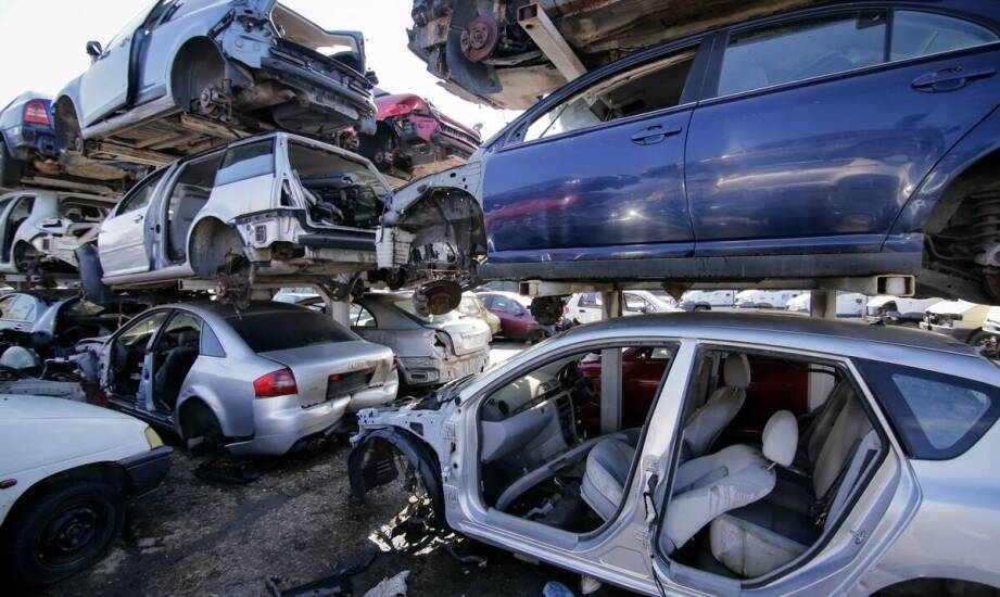 Dlaczego warto korzystać z usług lokalnych autozłomów?