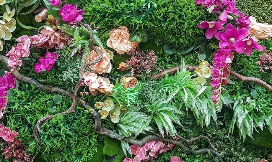 Irga w ogrodach naturalistycznych – jak ją wykorzystać?