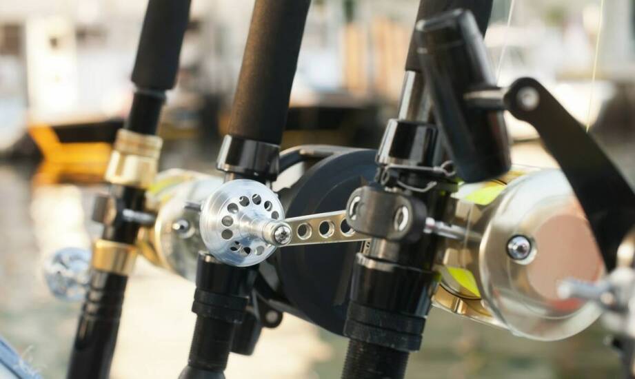 Jakie wiadra na zanętę są najbardziej praktyczne podczas wędkowania na rybaczówce łące?