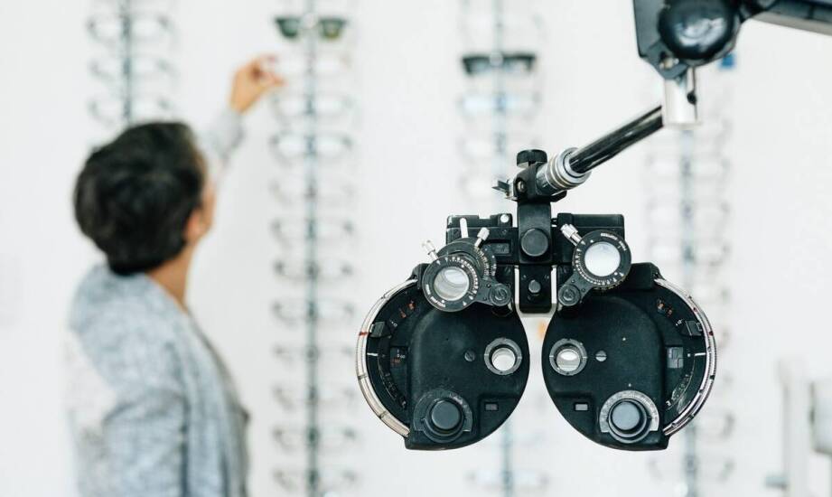 Badanie ostrości wzroku: kluczowy krok w diagnostyce problemów okulistycznych