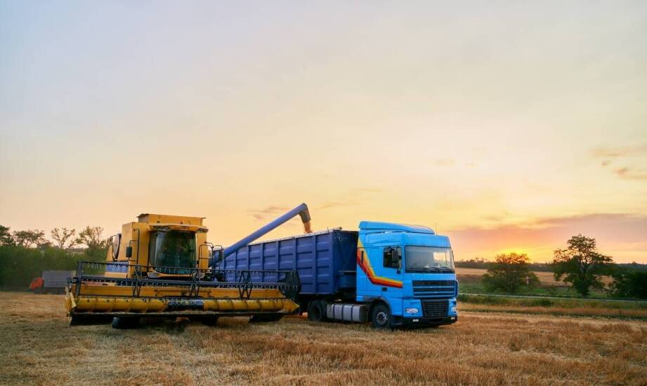 Przyczepa rolnicza a efektywność transportu – co warto wiedzieć?