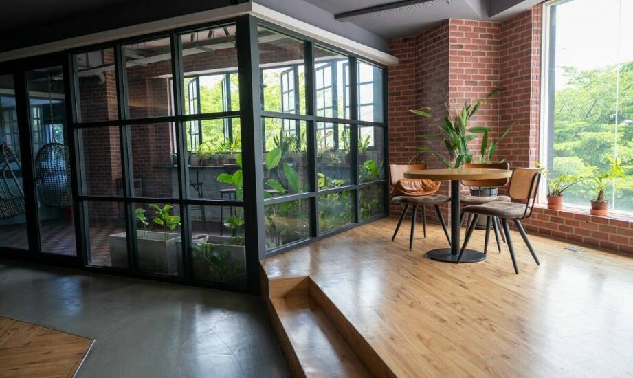 Anwendungen von Loft-Trennwänden im Innenraum