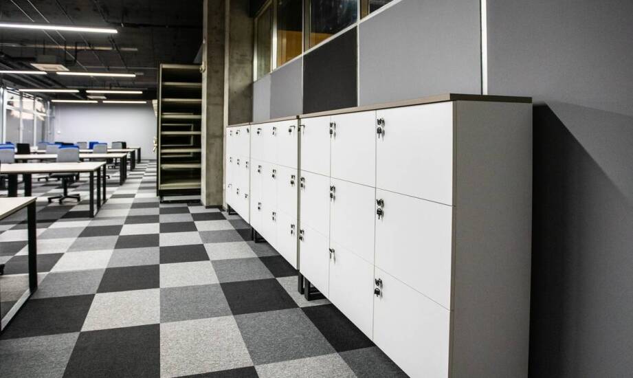 Jakie są najnowsze innowacje technologiczne w produkcji szafek szkolnych metalowych?
