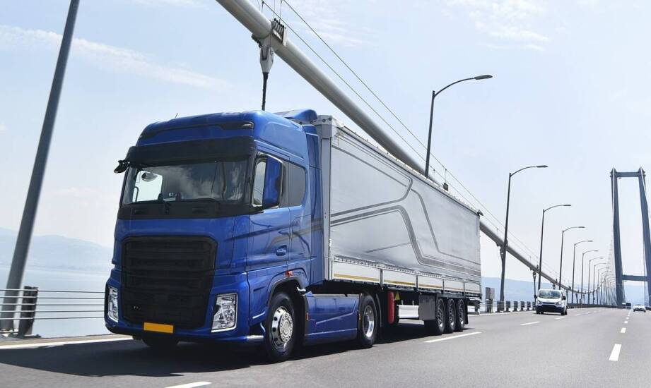 Jakie są wyzwania związane z transportem ponadnormatywnym?