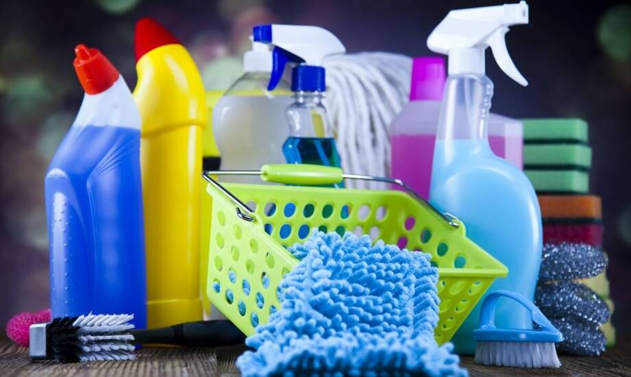 Jakie preparaty dezynfekcyjne znajdują zastosowanie w placówkach medycznych?