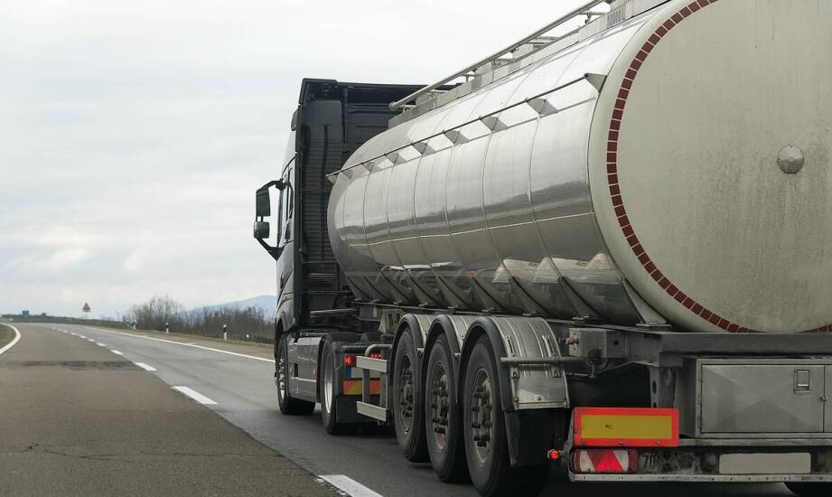 Jakie technologie wspierają transport oleju opałowego do klientów?