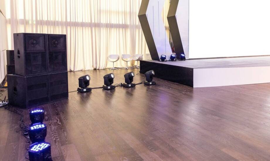 Jak nasze sale konferencyjne wspierają organizację hybrydowych wydarzeń?