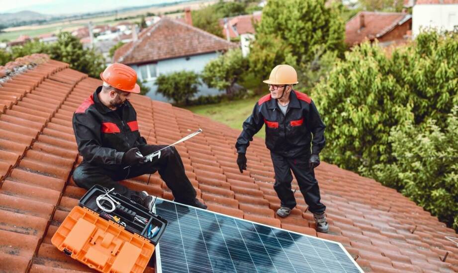 Znaczenie doświadczenia ekipy montażowej w projektowaniu instalacji fotowoltaicznych
