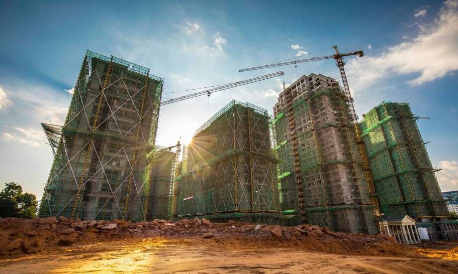 Najnowsze trendy w materiałach budowlanych dostępnych w polskich składach