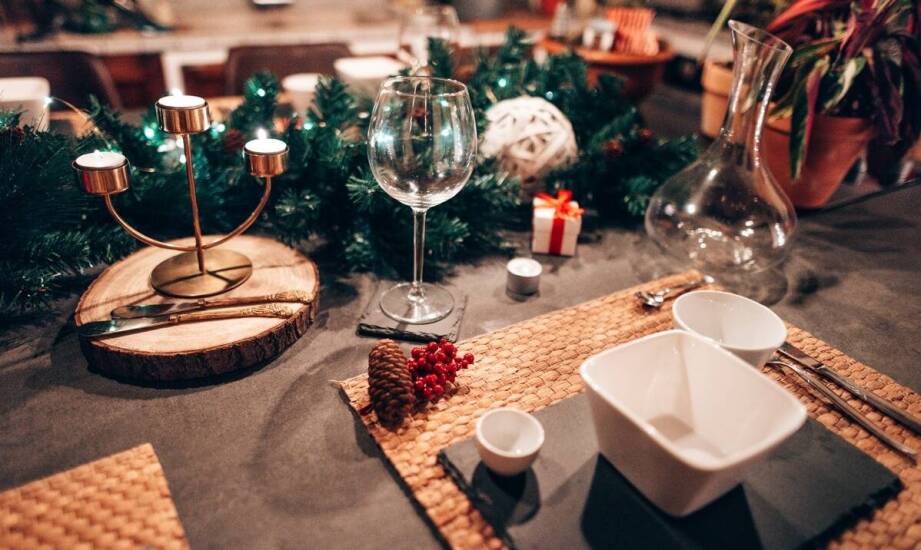 Jakie posiłki oferuje hotel w Krynicy Zdrój dla swoich gości?