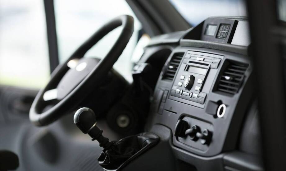 Znaczenie bezpieczeństwa w pracy kierowcy CE