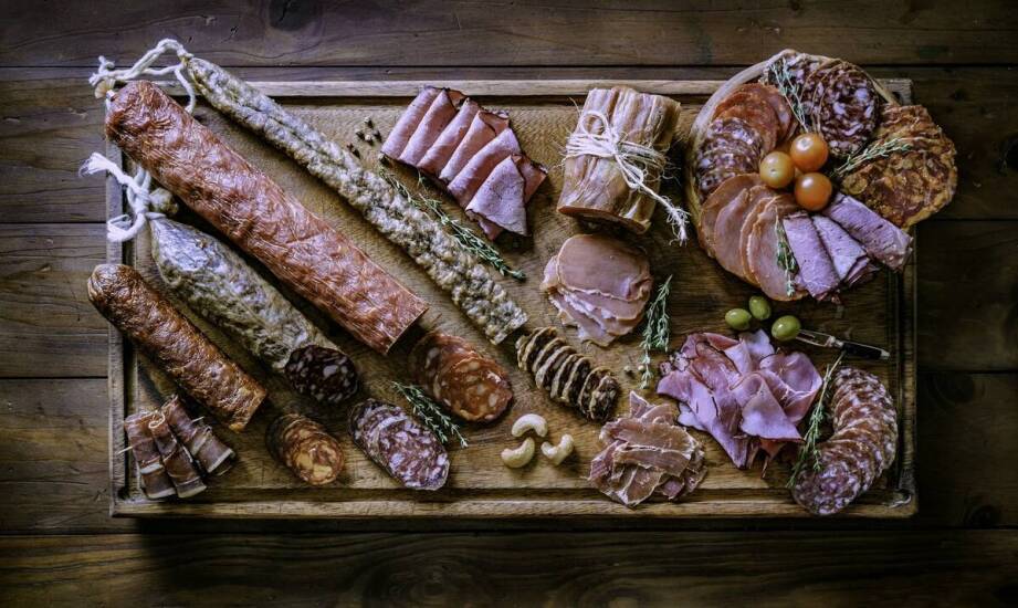 Jakie dodatki najlepiej komponują się z szynką z sarny?