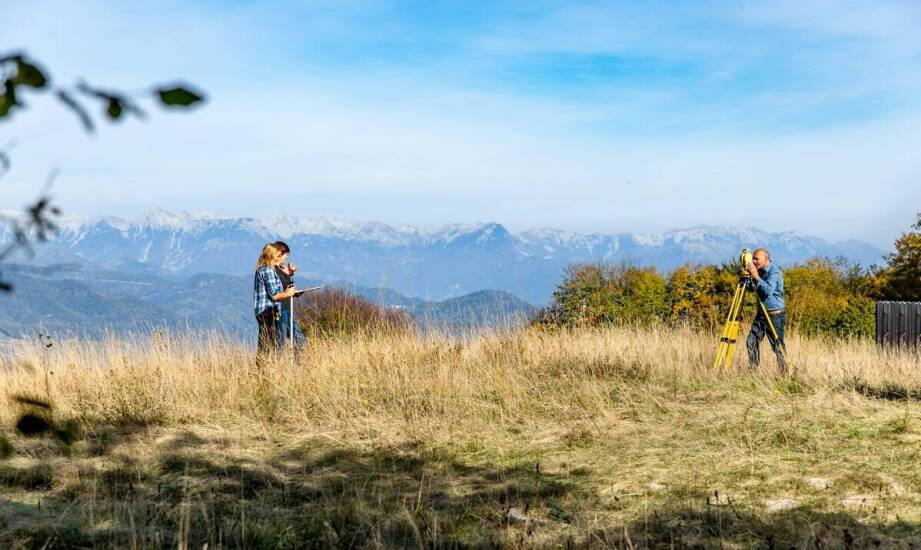Proces tworzenia dokumentacji geologicznej – od badań terenowych po raport końcowy
