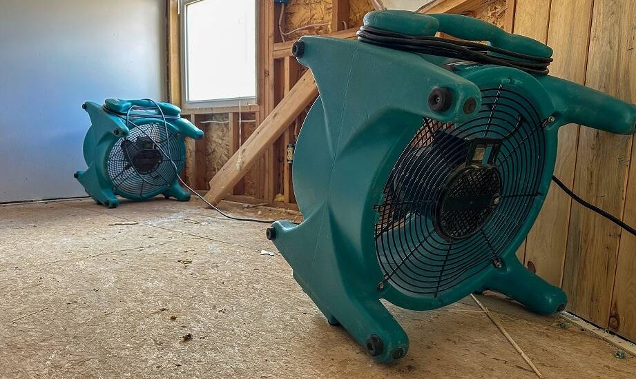 Zalety wykorzystania nowoczesnych technologii w osuszaniu budynków