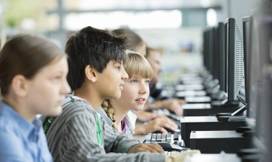 Integracja komputerów w edukacji: Jak planować efektywne wdrożenie?