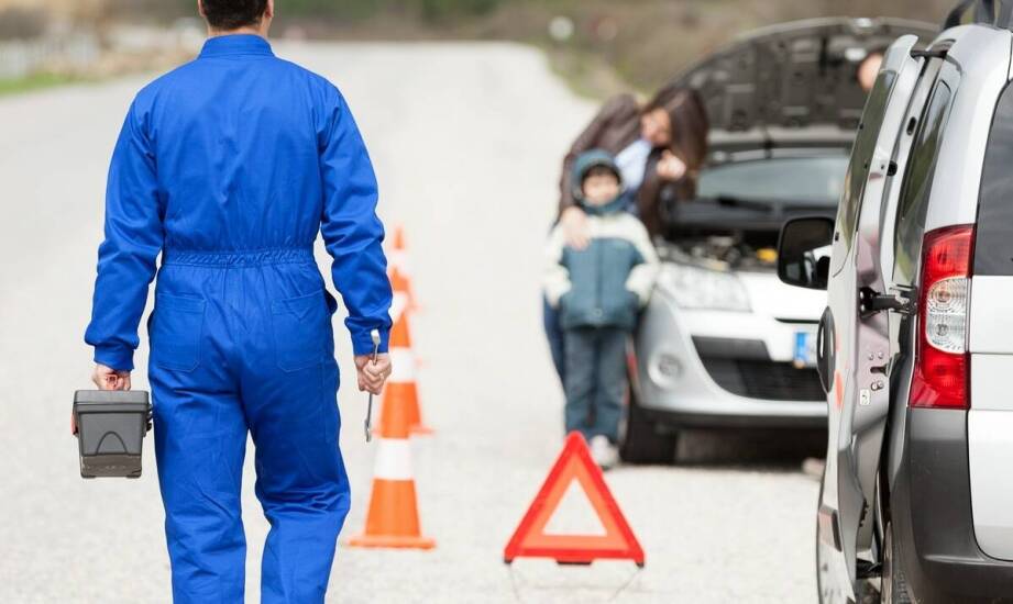 Profesjonalne awaryjne odpalanie samochodu - co oferują specjaliści?