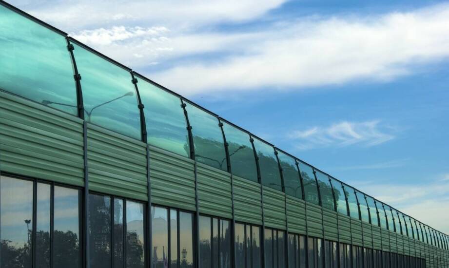 Bezpieczeństwo mostków przeładunkowych – kluczowe aspekty