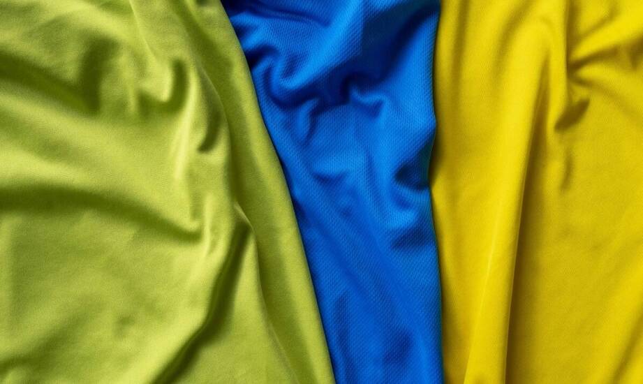 Jak wybrać idealną hoodie jungen dla aktywnego chłopca?